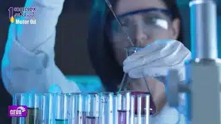 انتاج فيديو موشن جرافيك ثلاثى الأبعاد لزيت محرك سيارات